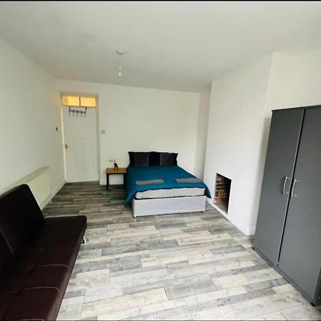 Апартаменты Tower Bridge Family Flats Лондон Экстерьер фото