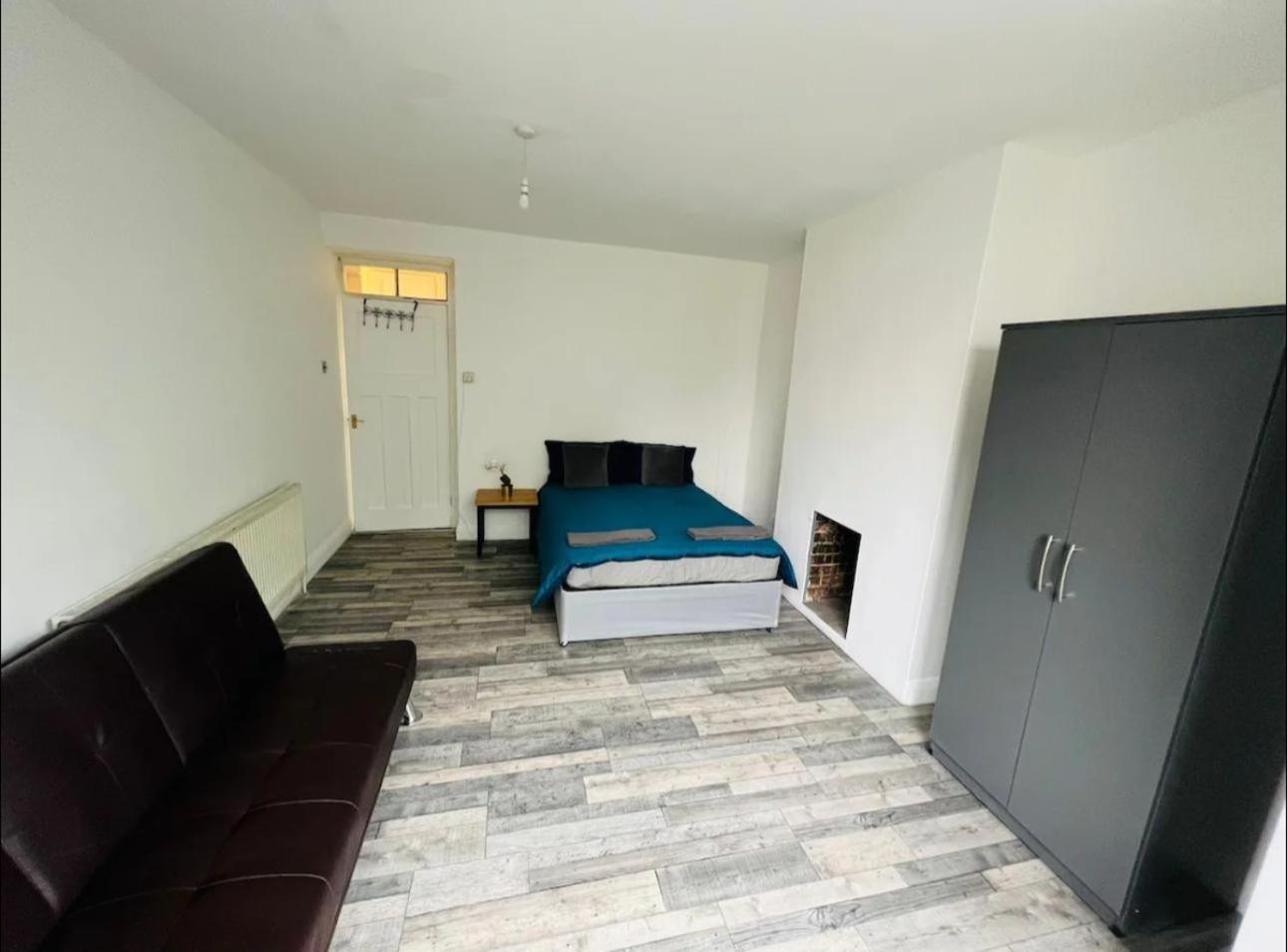 Апартаменты Tower Bridge Family Flats Лондон Экстерьер фото