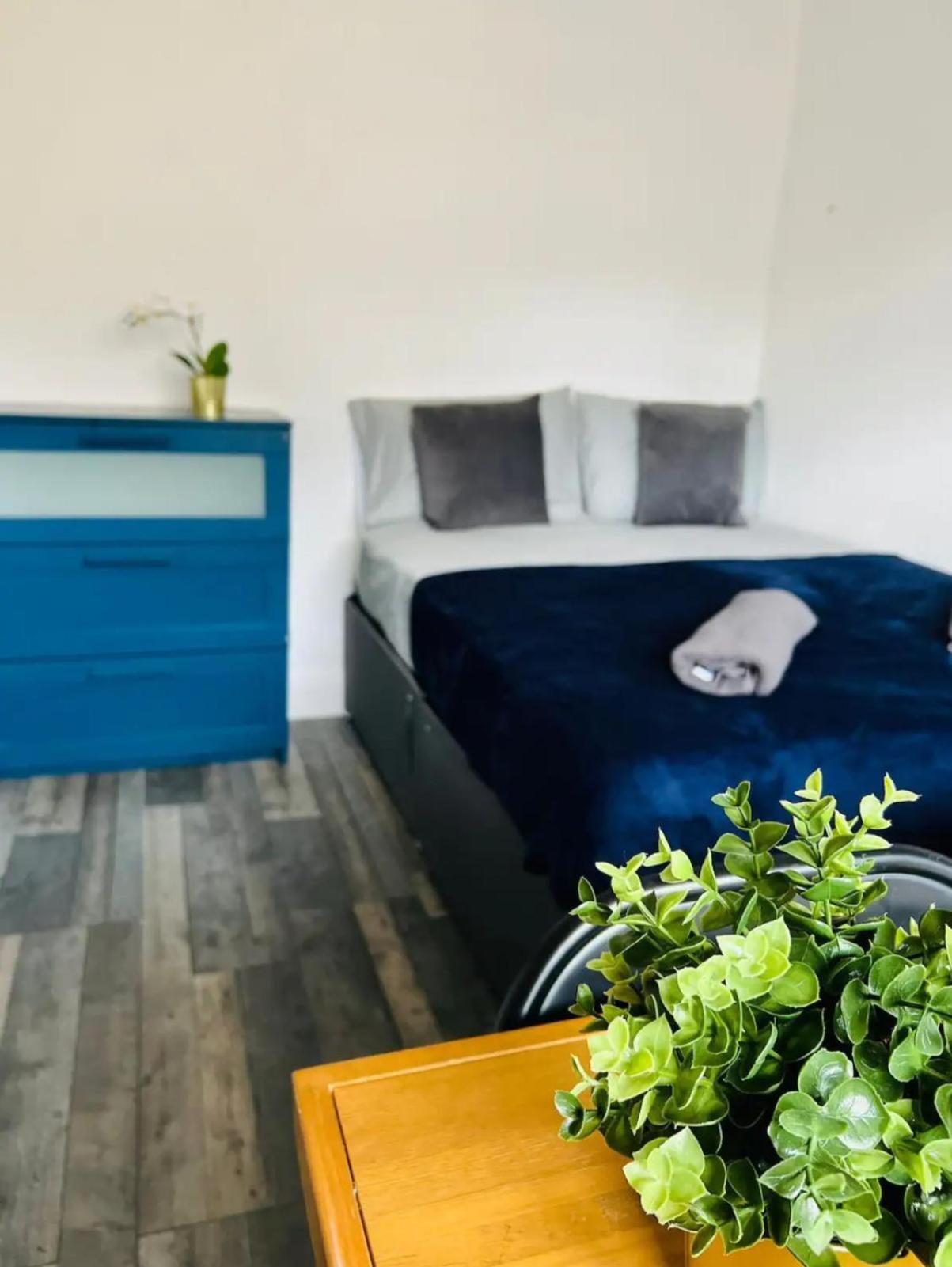 Апартаменты Tower Bridge Family Flats Лондон Экстерьер фото