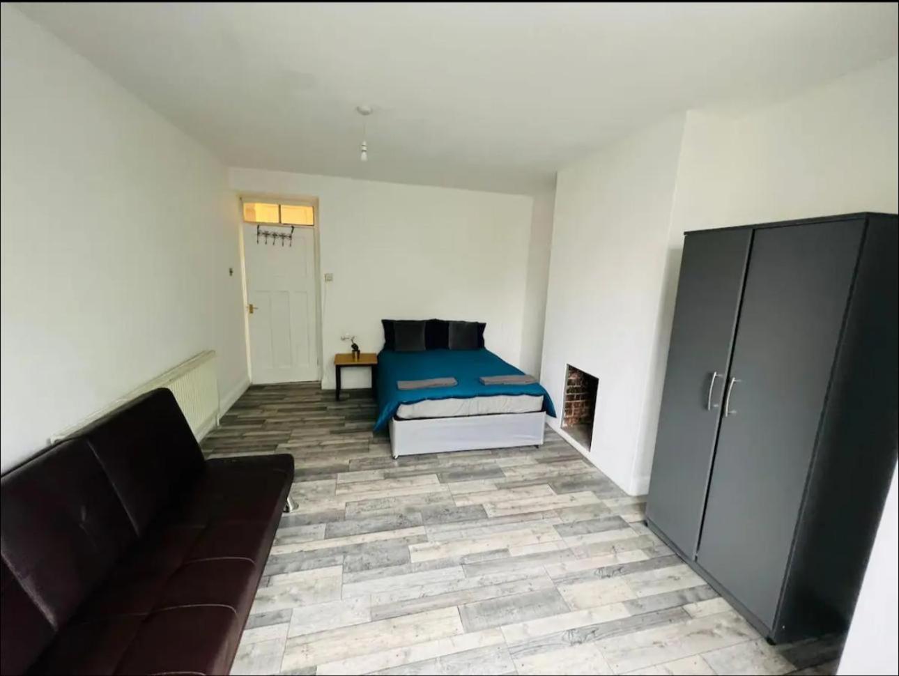 Апартаменты Tower Bridge Family Flats Лондон Экстерьер фото